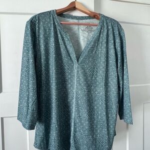L.L. Bean Streamside Women’s Tee, 3/4 length sleeve, Splitneck, XL, Light Mint